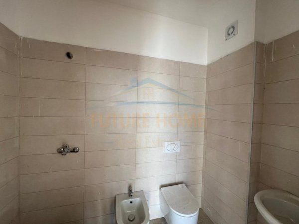 Tirane, shitet apartament 2+1+Ballkon Kati 9, 93 m² 175.750 € (Don Bosko)
