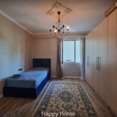 Tirane, shitet apartament 2+1+Ballkon , 110 m² 365.000 € 