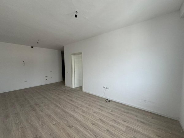 Tirane, shitet apartament 1+1 , 70 m² 137.000 € (Kompleksi e88)