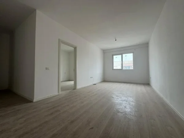 Tirane, shitet apartament 1+1 , 70 m² 137.000 € (Kompleksi e88)