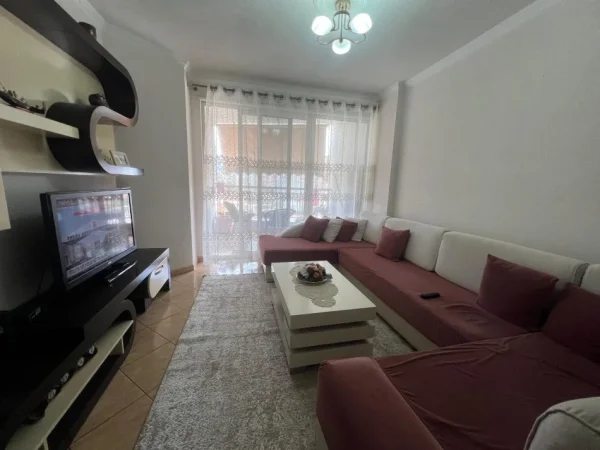 Tirane, shitet apartament 2+1+Ballkon Kati 5, 103 m² 130.000 € (Rruga Besim Alla)