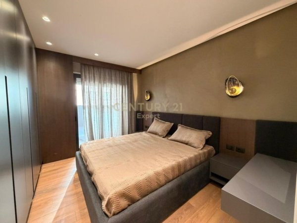 Tirane, jepet me qera apartament 2+1 Kati 8, 104 m² 1.600 € (rruga e durresit)
