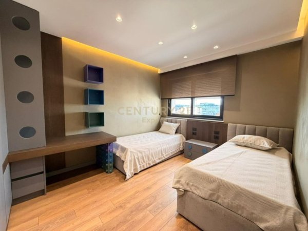 Tirane, jepet me qera apartament 2+1 Kati 8, 104 m² 1.600 € (rruga e durresit)