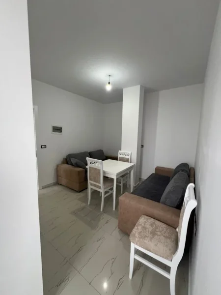 Tirane, jepet me qera shtepi 1+1 Kati 2, 50 m² 400 € (Don Bosko)
