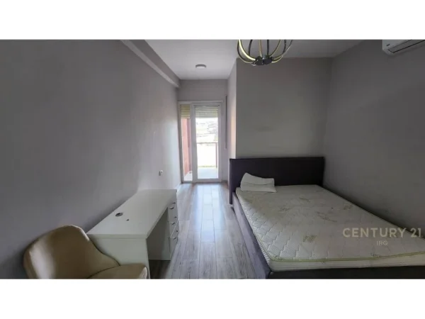Tirane, shitet apartament 2+1 Kati 3, 86 m² 220.000 € (21 DHJETORI)