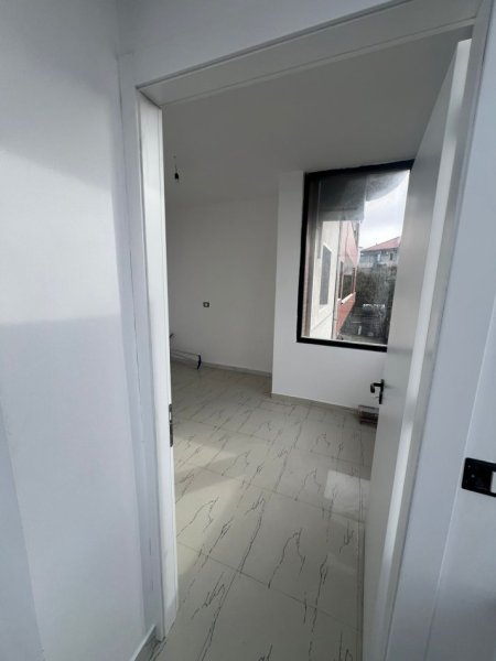 Tirane, jepet me qera shtepi 1+1 Kati 2, 50 m² 400 € (Don Bosko)