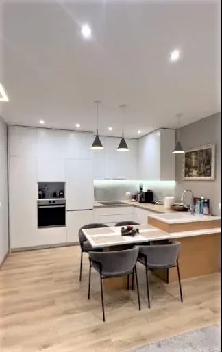 Tirane, shes apartament 2+1 111 m² 159.000 Euro (Unaze e Vogel)