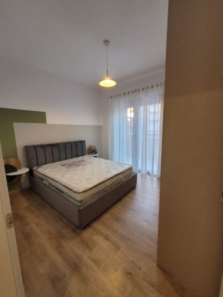 Tirane, jepet me qera apartament 1+1+BLK Kati 6, 75 m² 650 Euro (Rruga e Kavajes)