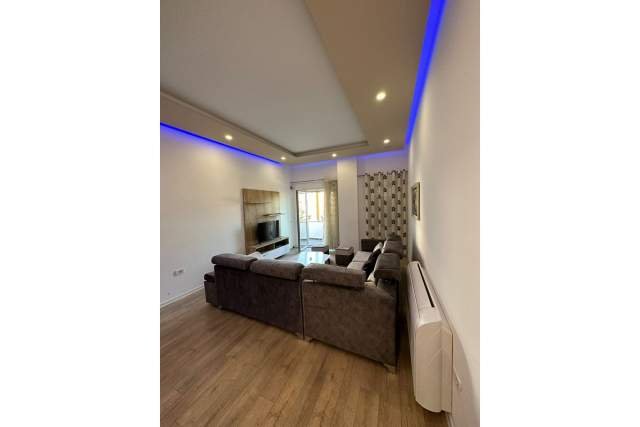 Tirane, jepet me qera apartament Kati 1, 120 m² 550 Euro (Rruga Peti,,  Liqeni i Thatë,  Tiranë,  Shqipëri)