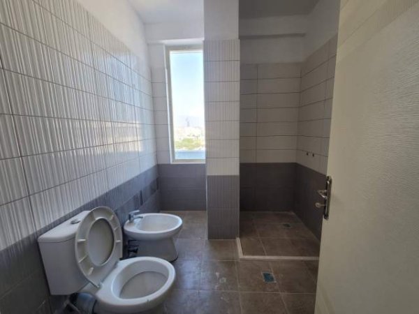 Tirane, jepet me qera apartament 1+1+BLK Kati 11, 98 m² 350 Euro
