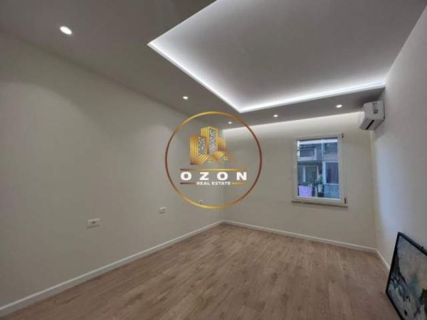 Tirane, jepet me qera apartament 2+1+A+BLK Kati 4, 110 m² 1.100 Euro (BLLOKU)