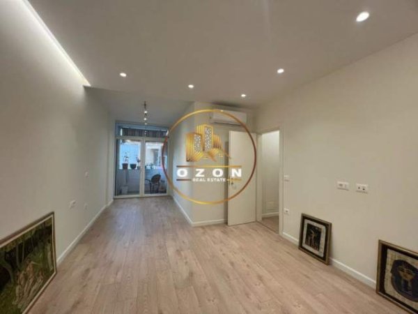 Tirane, jepet me qera apartament 2+1+A+BLK Kati 4, 110 m² 1.100 Euro (BLLOKU)
