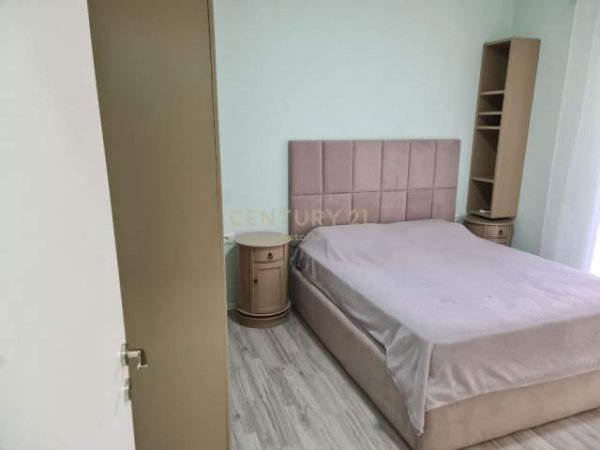 Tirane, jepet me qera apartament Kati 8, 86 m² 600 Euro (Rr. Dibres, Tirana, Albania)