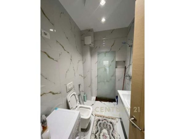 Tirane, shitet apartament 1+1 Kati 3, 70 m² 150.000 Euro (Liqeni i Thate)