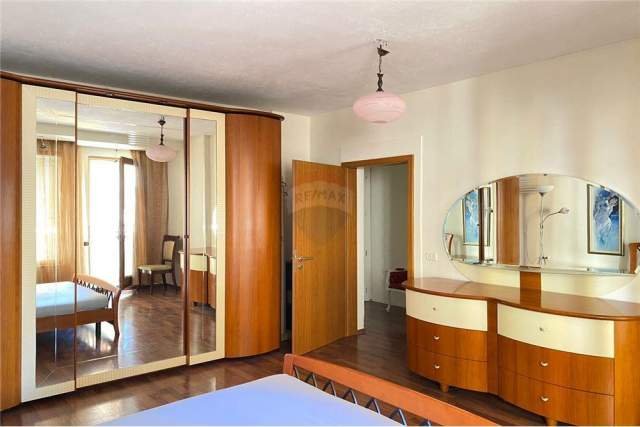 Tirane, jepet me qera apartament 2+1+BLK Kati 2, 120 m² 1.000 Euro (Nikolla Tupe)