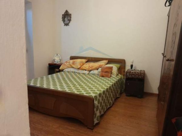 Tirane, shitet apartament 2+1 Kati 2, 70 m² 95.000 Euro (Kinostudio)