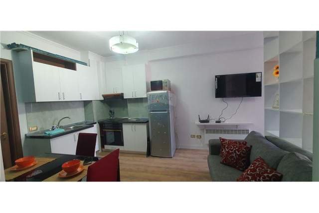 Tirane, jepet me qera apartament 1+1+BLK Kati 6, 65 m² 33.000 Leke (Astir)