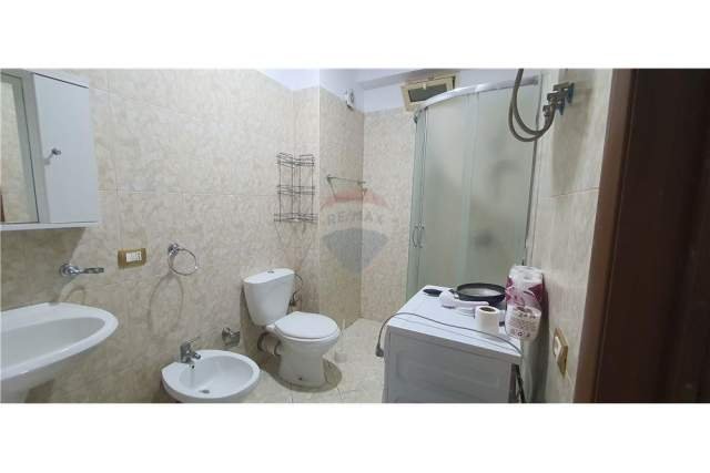 Tirane, jepet me qera apartament 1+1+BLK Kati 6, 65 m² 33.000 Leke (Astir)