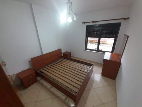 Tirane, shitet apartament 1+1+A Kati 9, 68 m² 125.000 Euro (Rruga Him Kolli)