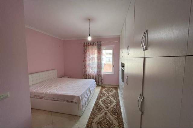 Tirane, shitet apartament 2+1 Kati 2, 100 m² 133.000 Euro (Market Aldi - Komuna e Parisit - Eleonora, Shqipër)