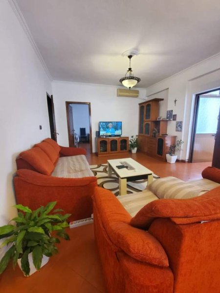 Tirane, shes apartament 2+1 120 m² Euro (21 Dhjetori, Policia Bashkiake)