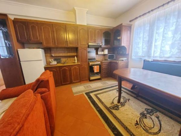 Tirane, shes apartament 2+1 120 m² Euro (21 Dhjetori, Policia Bashkiake)