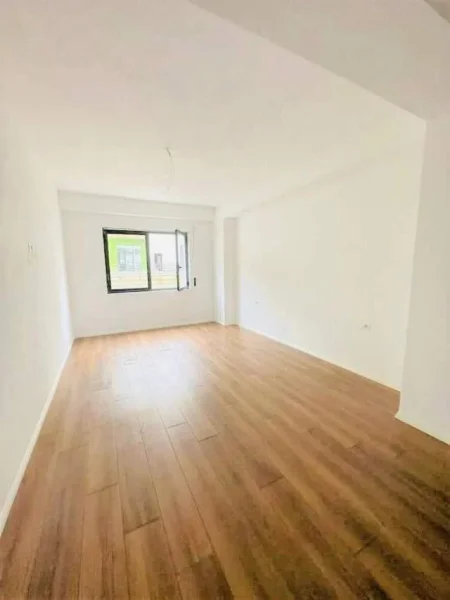 Tirane, shes apartament 2+1 118 m² 165.000 Euro (Rezidenca Kodra e Diellit 1)