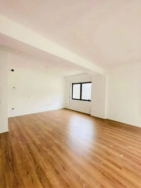 Tirane, shes apartament 2+1 118 m² 165.000 Euro (Rezidenca Kodra e Diellit 1)