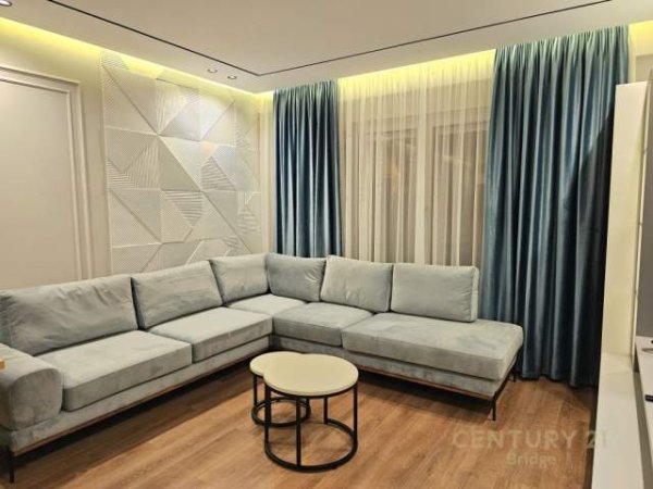 Tirane, jepet me qera apartament Kati 4, 102 m² 820 Euro (Liqeni i Thate, Kompleksi FZ Construction Tirana, Albania)