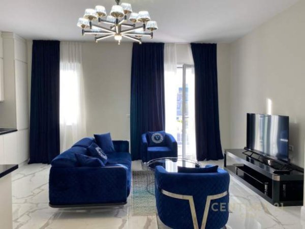 Shqiperi, jepet me qera apartament 1+1 Kati 1, 80 m² 900 Euro (Teg)