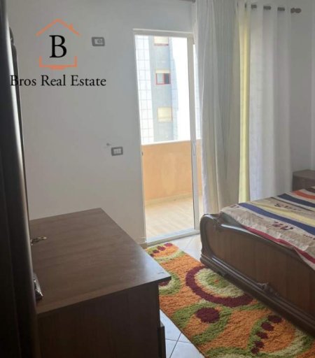 Tirane, jepet me qera 1+1 Kati 5, 55 m² 33.000 Leke (Kthesa e Kamzes)