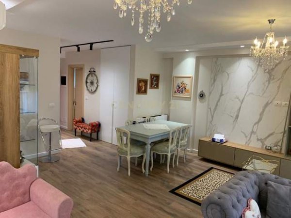 Tirane, jepet me qera apartament duplex Dublex Kati 1, 1.000 Euro (Kodra Diellit 2)