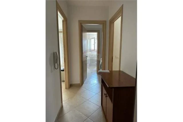 Tirane, jepet me qera apartament 1+1 Kati 7, 73 m² 500 Euro (Rruga Frosina Plaku)