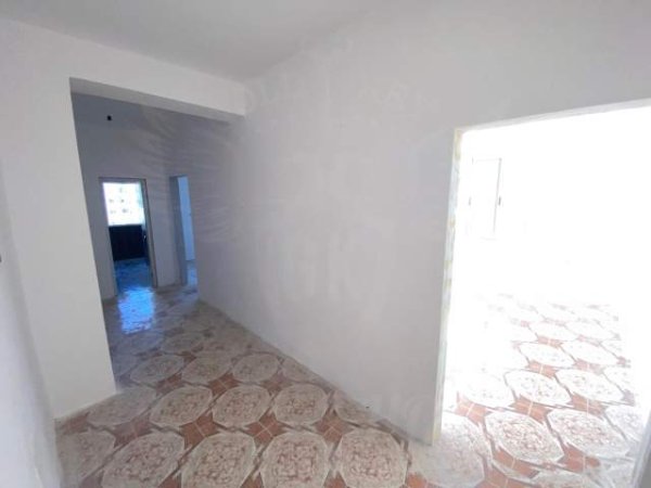 Durres, shes apartament 1+1+BLK Kati 5, 60 m² 45.000 Euro (Drejtoria Policis,Durres)