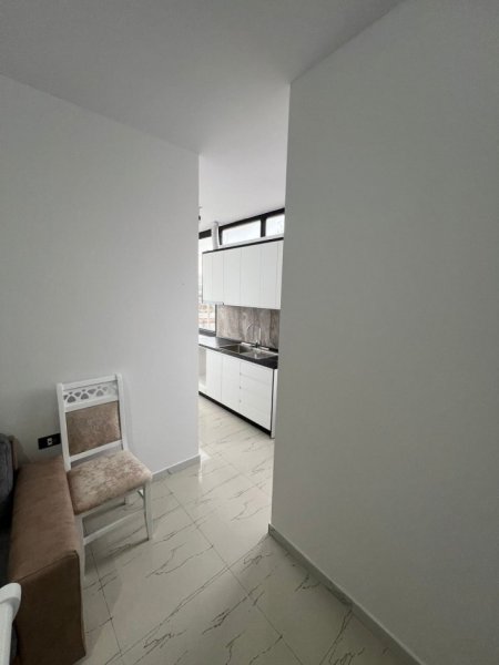 Tirane, jepet me qera shtepi 1+1 Kati 2, 50 m² 400 € (Don Bosko)