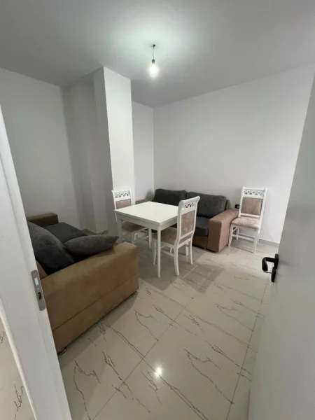 Tirane, jepet me qera shtepi 1+1 Kati 2, 50 m² 400 € (Don Bosko)