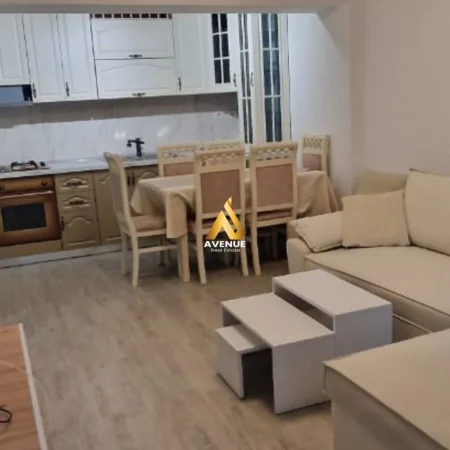 Tirane, jepet me qera apartament 2+1 Kati 0, 80 m² 600 € (rruga e durresit)