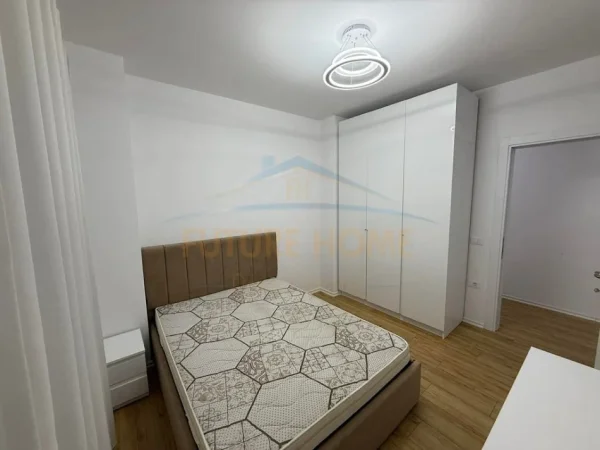 Tirane, jepet me qera 2+1 Kati 3, 68 m² 450 € (XHAMIA SELITES)  UNA61510