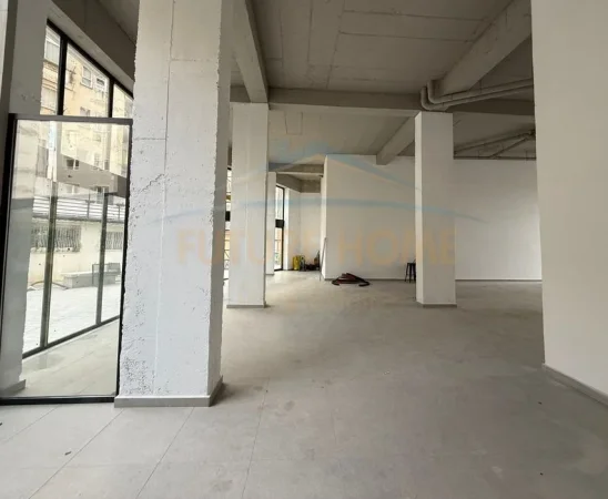 Qera Ambjent Komercial , Rezidenca “Eshli”, Brryl