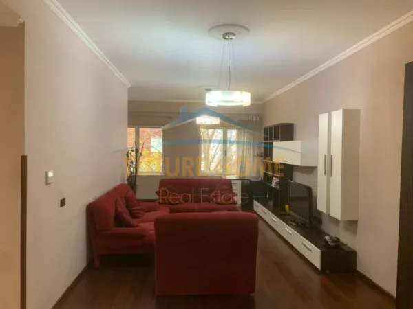 Tirane, shitet apartament 2+1 Kati 1, 124 m² 372.000 € (Rruga e Kosovareve)