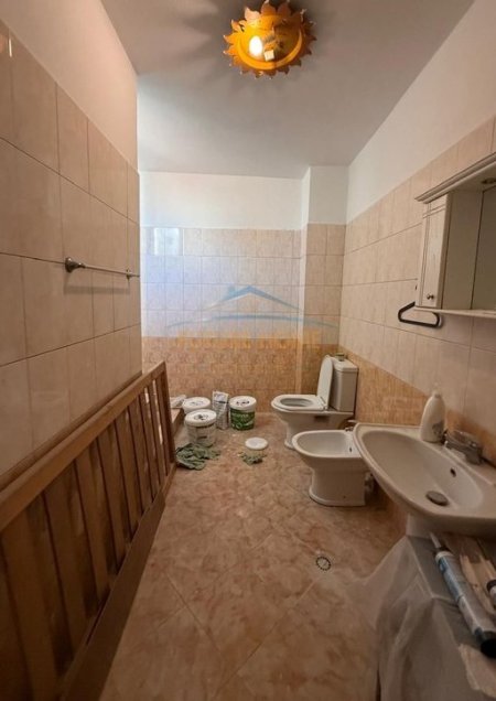 Shitet, Apartament 2+1, Selvia, Tirane