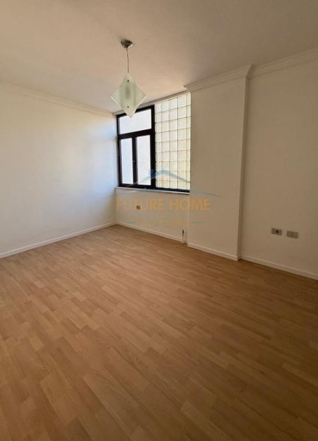 Shitet, Apartament 2+1, Selvia, Tirane