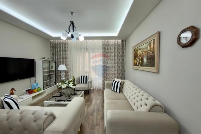 Tirane, shitet apartament 2+1 Kati 4, 112 m² 225.000 € (Profarma, Tiranë(ID: 530181047-553)
