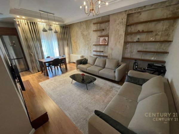 Tirane, shitet apartament 3+1 Kati 2, 154 m² 550.000 € 