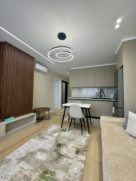 Tirane, jepet me qera apartament 1+1+Ballkon Kati 3, 56 m² 600 € (Brryli)