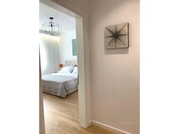 Tirane, jepet me qera apartament 2+1 Kati 3, 85 m² 620 € 