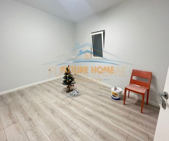 Qira, Ambient Biznesi, Zogu i Zi, Tirane