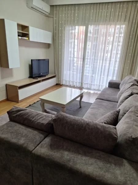 Tirane, jepet me qera apartament 2+1 Kati 3, 92 m² 180.000 € (DON BOSKO)