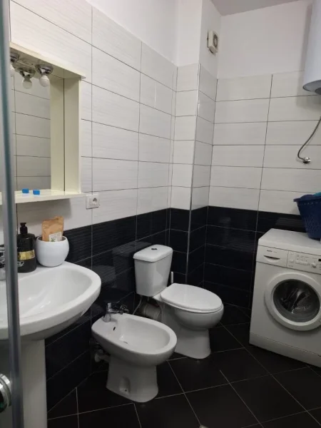 Tirane, jepet me qera apartament 2+1 Kati 3, 92 m² 180.000 € (DON BOSKO)