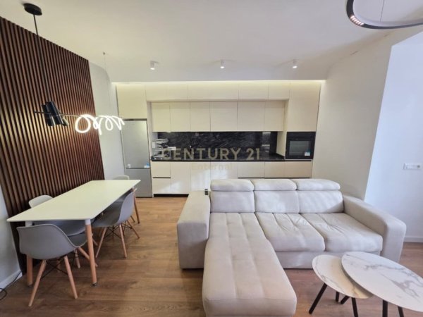 Tirane, jepet me qera apartament 2+1 Kati 5, 100 m² 1.000 € 